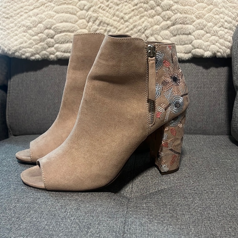 SO Heels